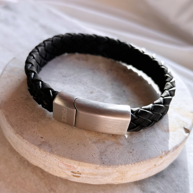 Force armbånd sort flettet læder stål lås 23 cm