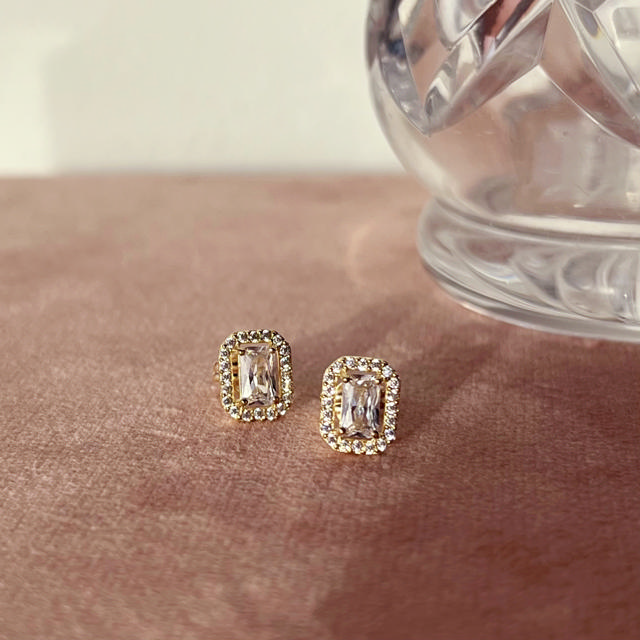 Øreringe baguette cubic zir. 8 kt.