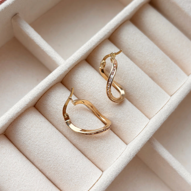 Creoler cubic zir. 8 kt.