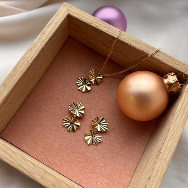 *Ørerhængere plissé 8 kt.