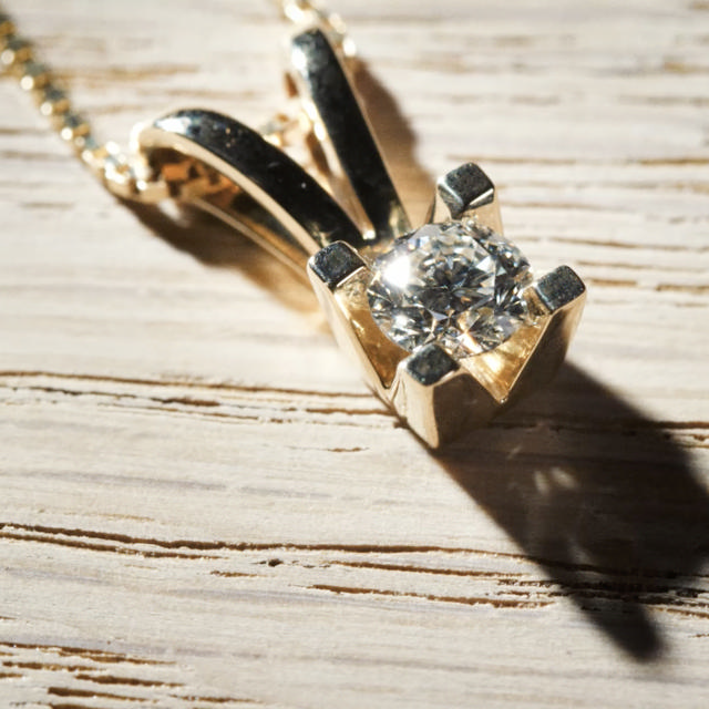 *Kleopatra vedh 0,30 H-W/SI 14 kt