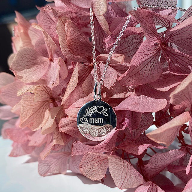 Vedhæng Mum rund sølv m/kæde