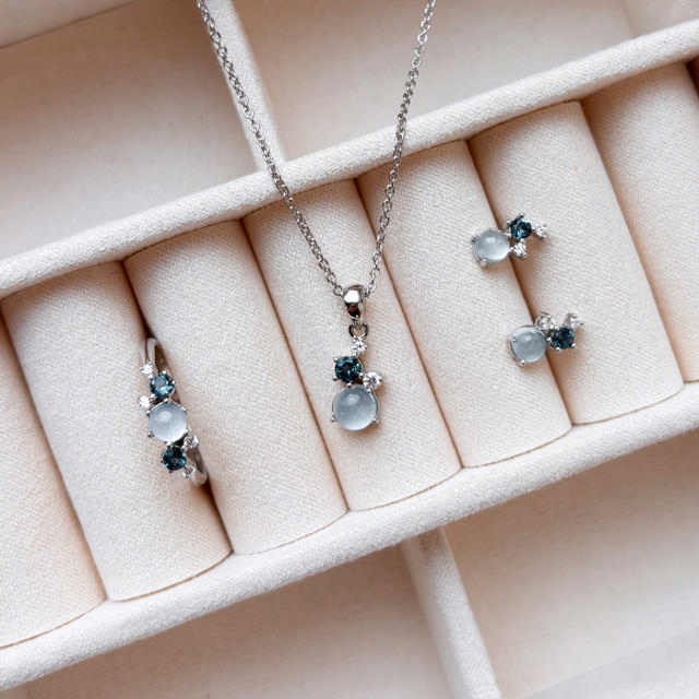 Vedhæng topas + cubic zir. sølv rh. m/kæde