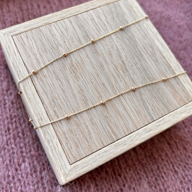 *Halskæde kugler  42+3cm 8 kt.