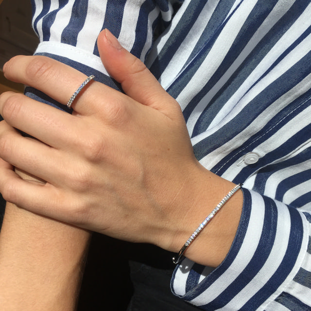 Dazzling Armring 0,48 H-W/SI 14 kt.