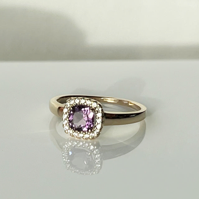 Ring roset ametyst/cubic zir. 8 kt.