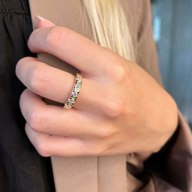 *Grace Ring 14 kt rd 5x0,15 H-W/SI