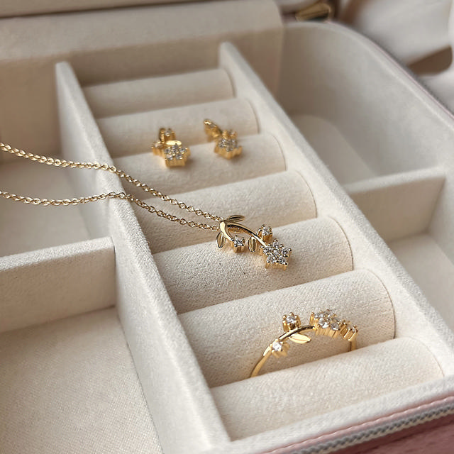 Ring flower zir. 925 goldplated