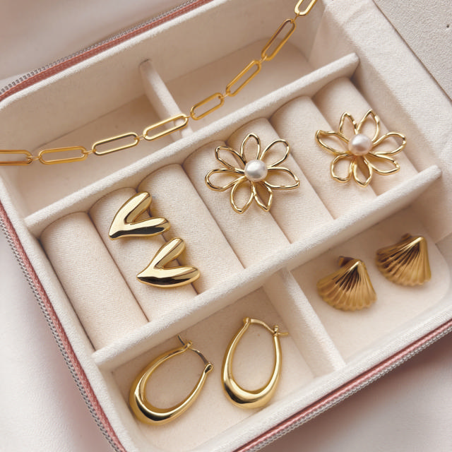 Earsticks hearts brass goldplated