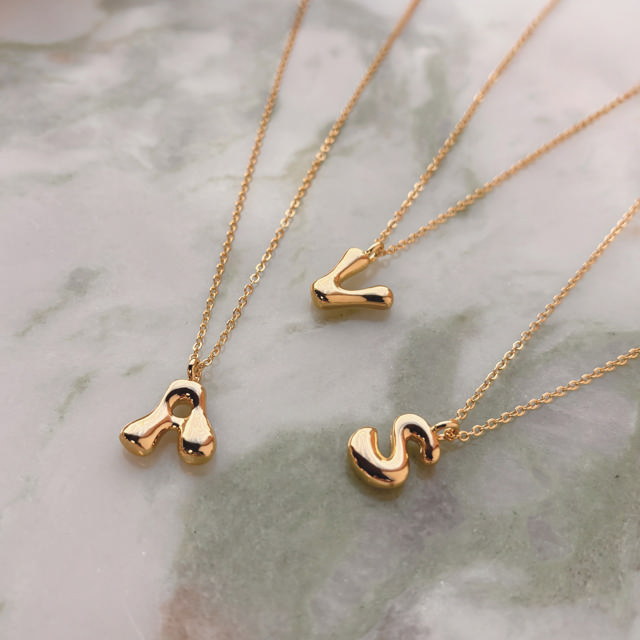 Molly bogstav O messing fg. m. kæde 