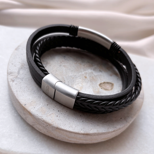 *Force armbånd 4 rk.plade sort læder stål lås 21cm