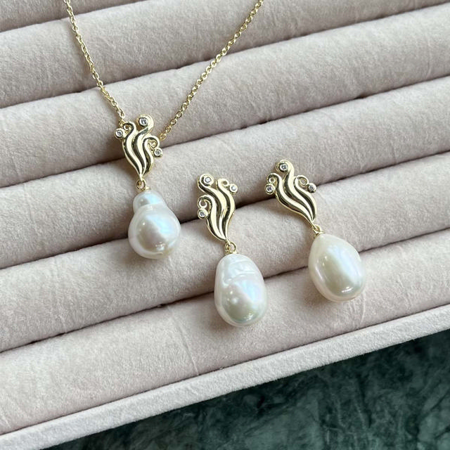 Earhanger fwp. zir. 925 goldplated