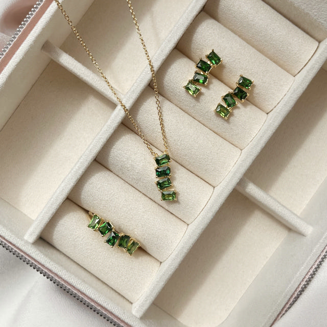 Earsticks green zir. 925 goldplated