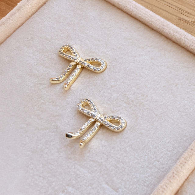 Earsticks bow zir. 925 goldplated