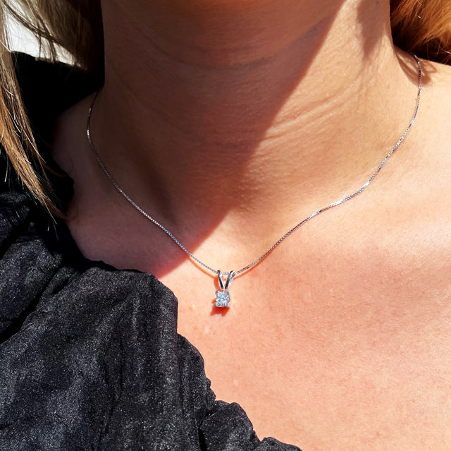 *Kleopatra vedh 0,40 H-W/SI 14 kt