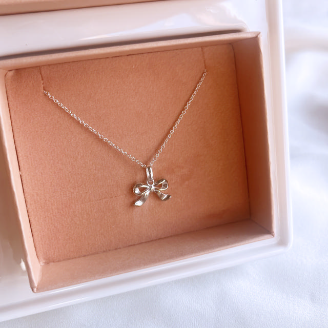 Pendant bow 925