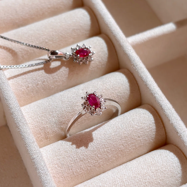 Ring 0,11 H-W/SI ruby 585 white