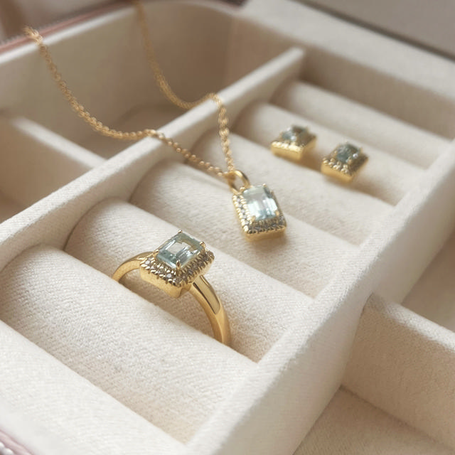 Ring topaz / zir. 333 yell.