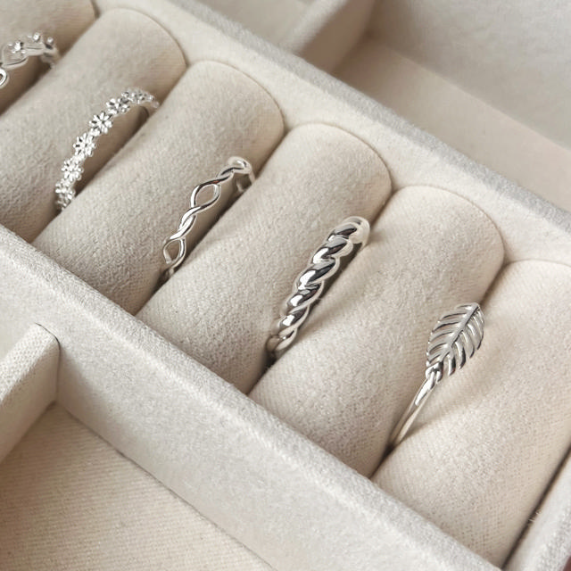 Girls ring size 46-52 925