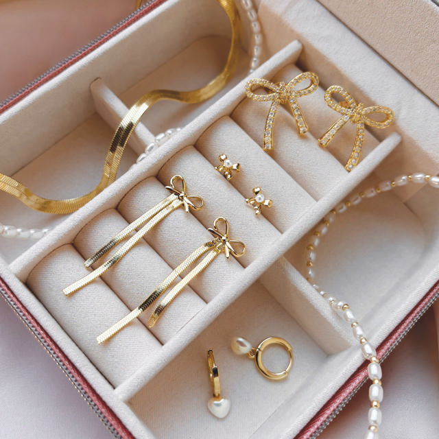Necklace pearls brass goldplated 37+5,5cm